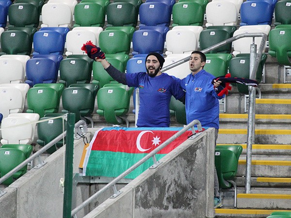 Азербайджан удивил британцев самолетом, скупкой телевизоров, однако не игрой
