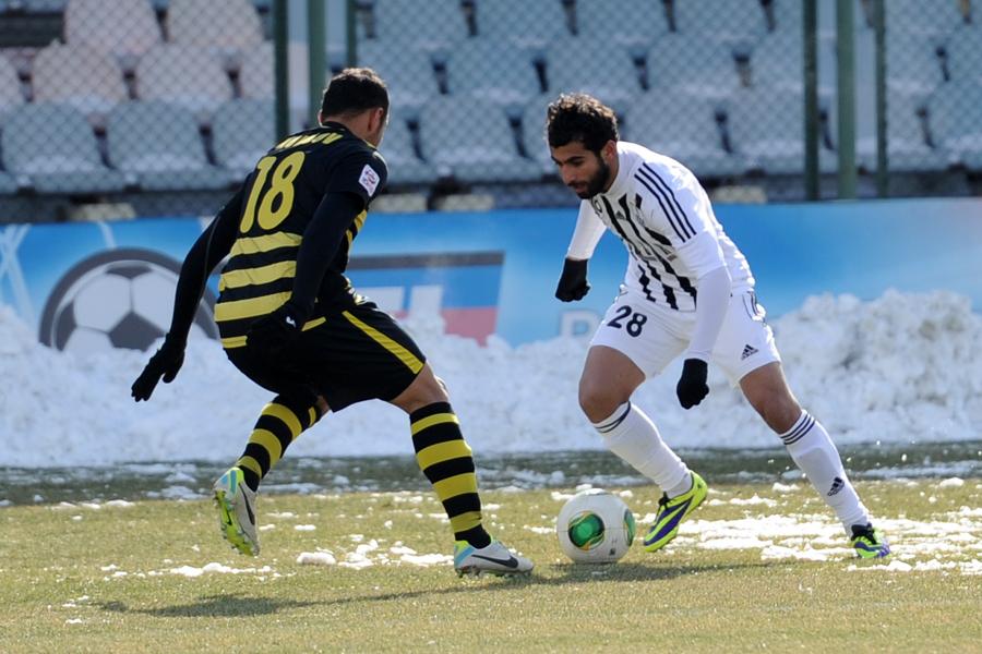 Az sport tv. Симург футбольный клуб. Симург футбол. Ангренские футбольный клуб Симург.