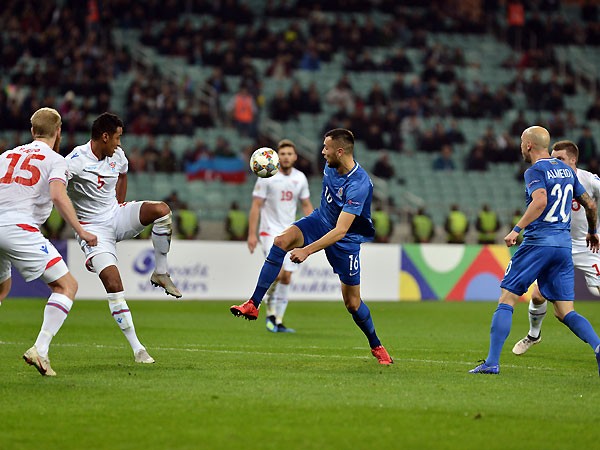 Спорт азербайджан прямой. Матч Армения Азербайджан. 3 Дивизион Азербайджана по футболу. Все матчи Азербайджана. Azerbaijan 2:0 farer Island.