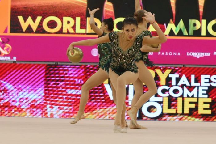Российские гимнастки завоевали бронзу ЧМ в упражнениях с мячами