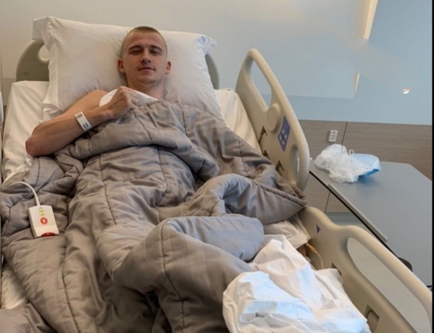 Данил круговой перенёс операцию на плече фото. Крис вайдман. Давид манукян операция 2021. Спортсмены после операции. Давид манукян операция 2021.