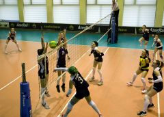 Победные матчи Абшерона и UNEC