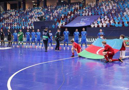 Аркадий БЕЛЫЙ: В сборной Азербайджана пора бы случиться какой-то смене поколений